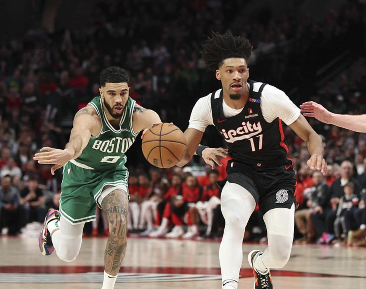 ABG欧博-穆古鲁扎意外战胜快船，表现优异引爆全场！