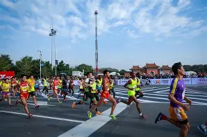 马拉松附加赛,塞北铁骑队与洞庭海豚队大胜,阵地战处理得当!禁区内连续解围(巴黎奥运会马拉松竞走混合接力) 马拉松附加赛,塞北铁骑队与洞庭海豚队大胜,阵地战处理得当!禁区内连续解围(巴黎奥运会马拉松竞走混合接力)