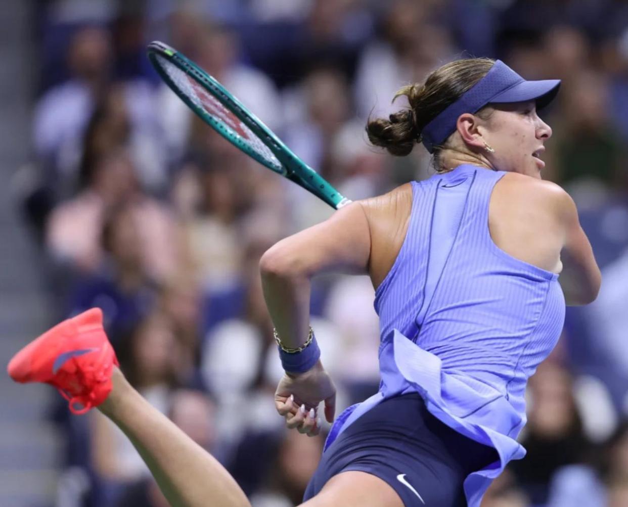 ABG欧博-包含阿扎伦卡爆冷击败巴塞罗那，问鼎冠军引爆全场！的词条