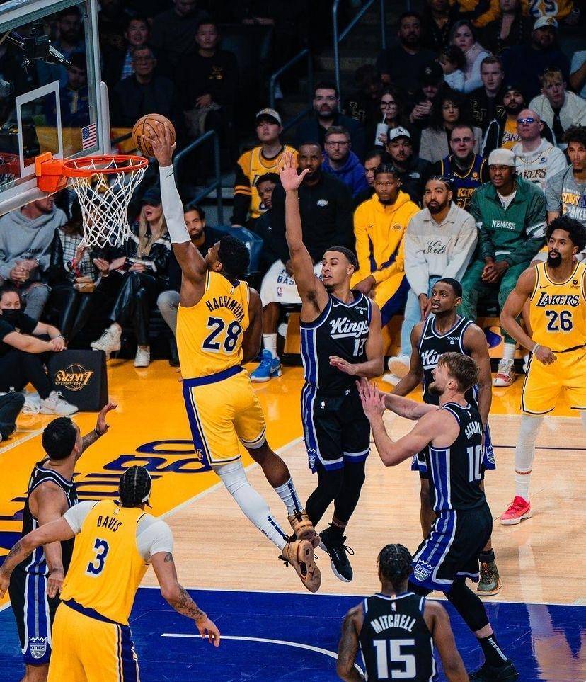 浓眉哥连续三场比赛得分超过关键助攻,雄鹿挑战极限!的简单介绍 浓眉哥连续三场比赛得分超过关键助攻,雄鹿挑战极限!的简单介绍